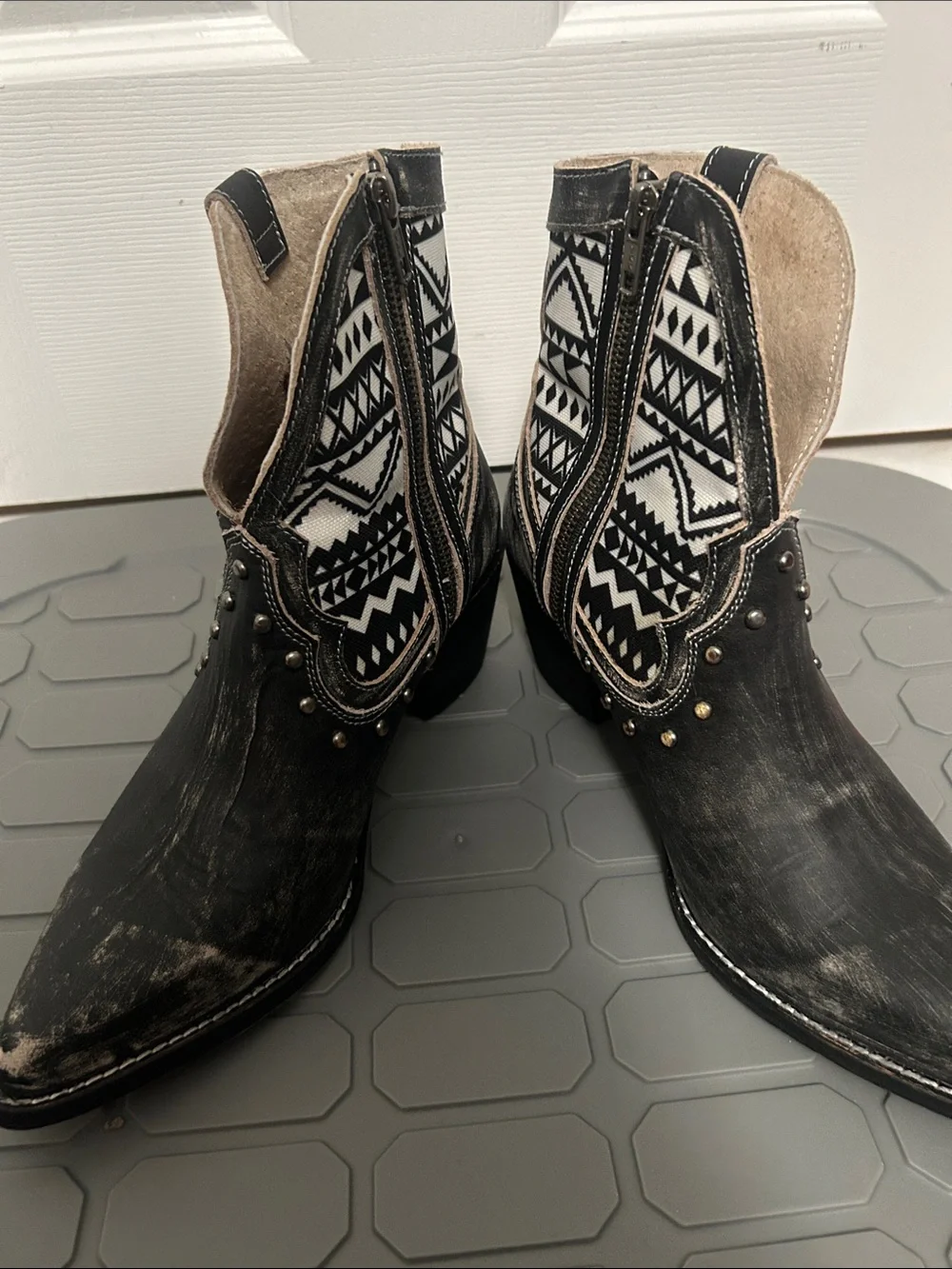 Corral Black Aztec-Pattern Tassel Ankle Booties